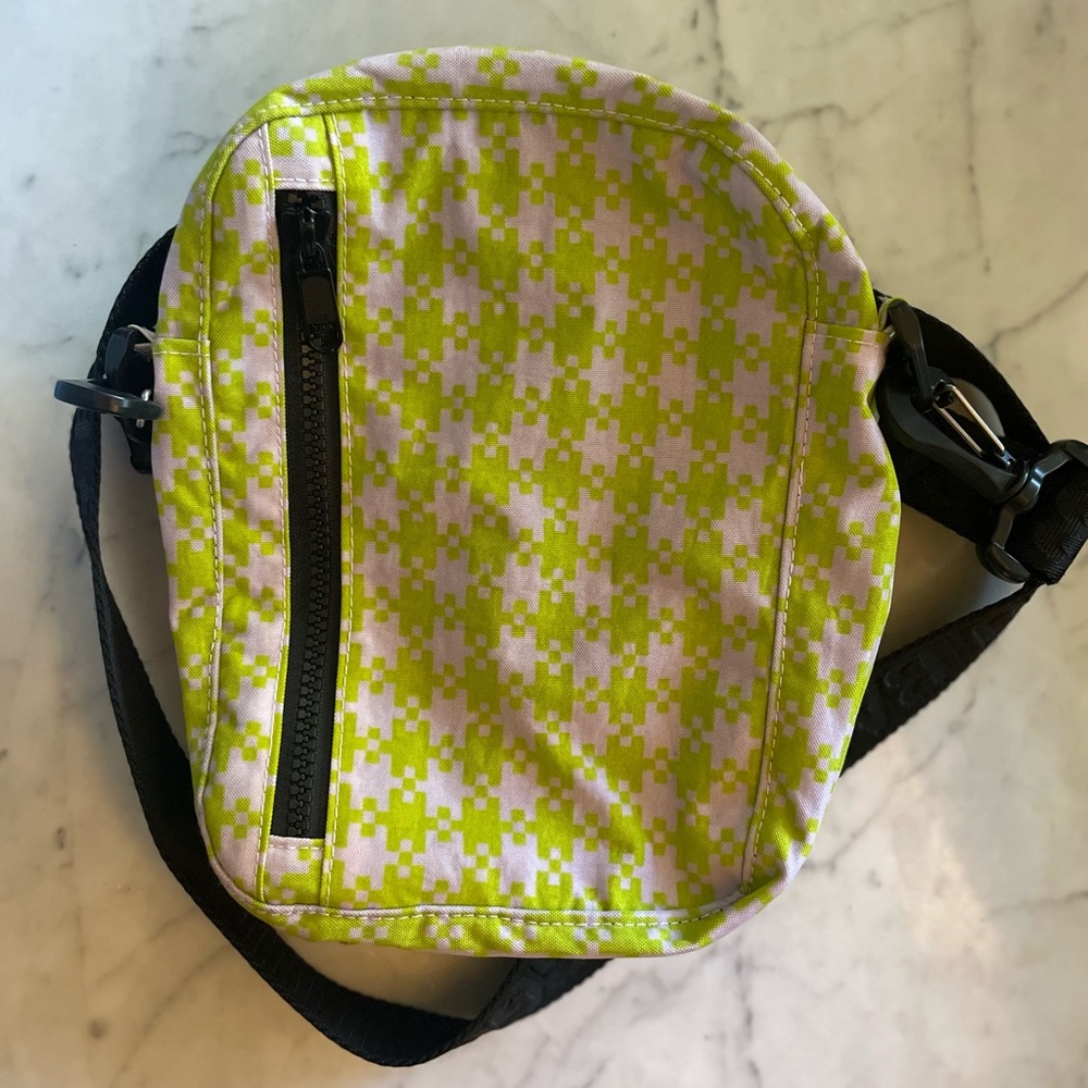 Baggu lilac and green houndstooth crossbody bag